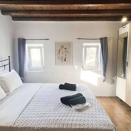 House In Pleiades Apartment